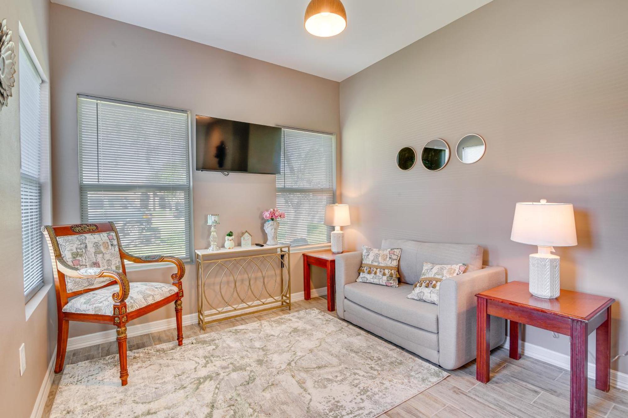 Pet-Friendly Brownsville Apartment With Yard! Exterior photo