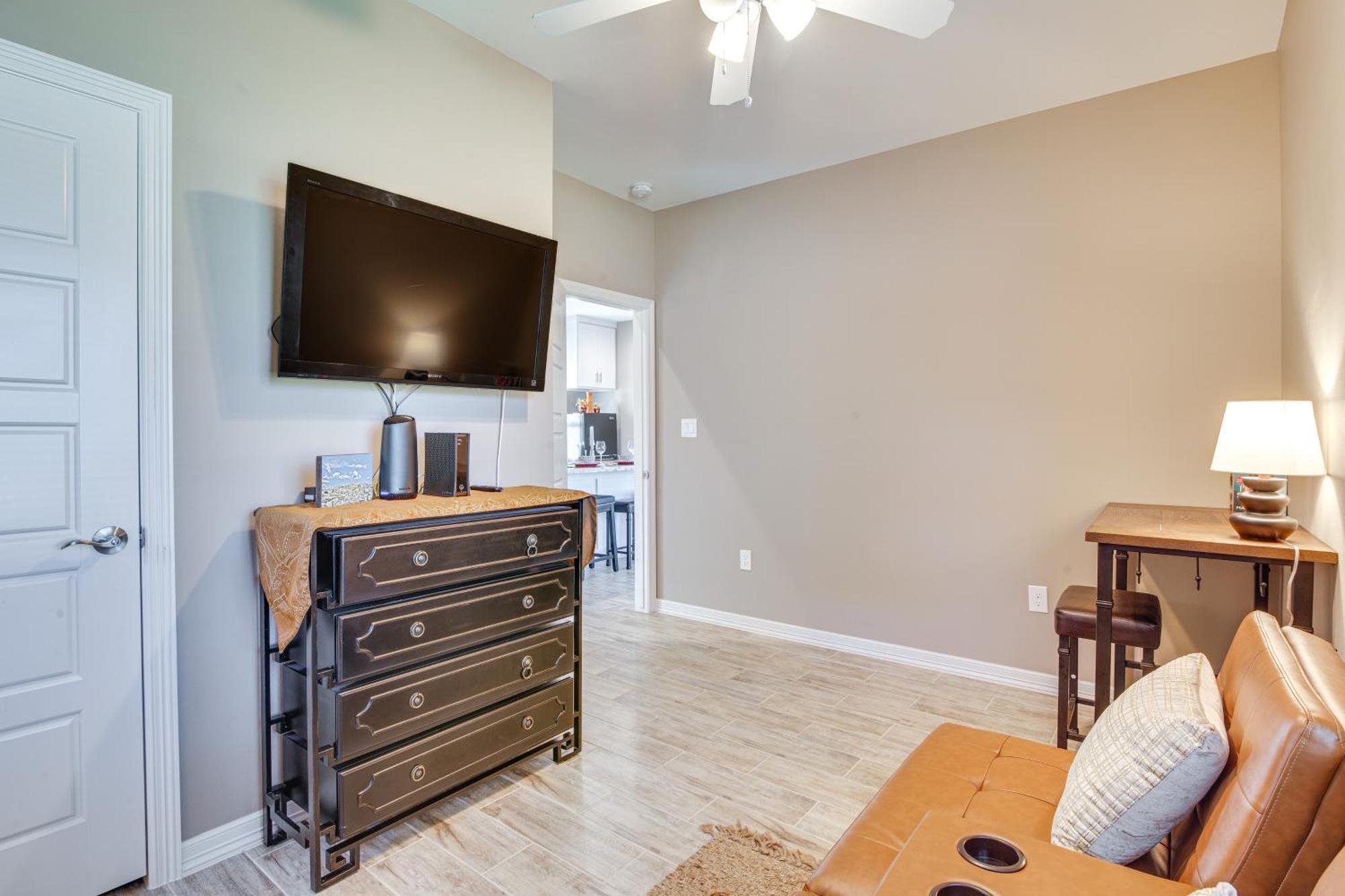 Pet-Friendly Brownsville Apartment With Yard! Exterior photo