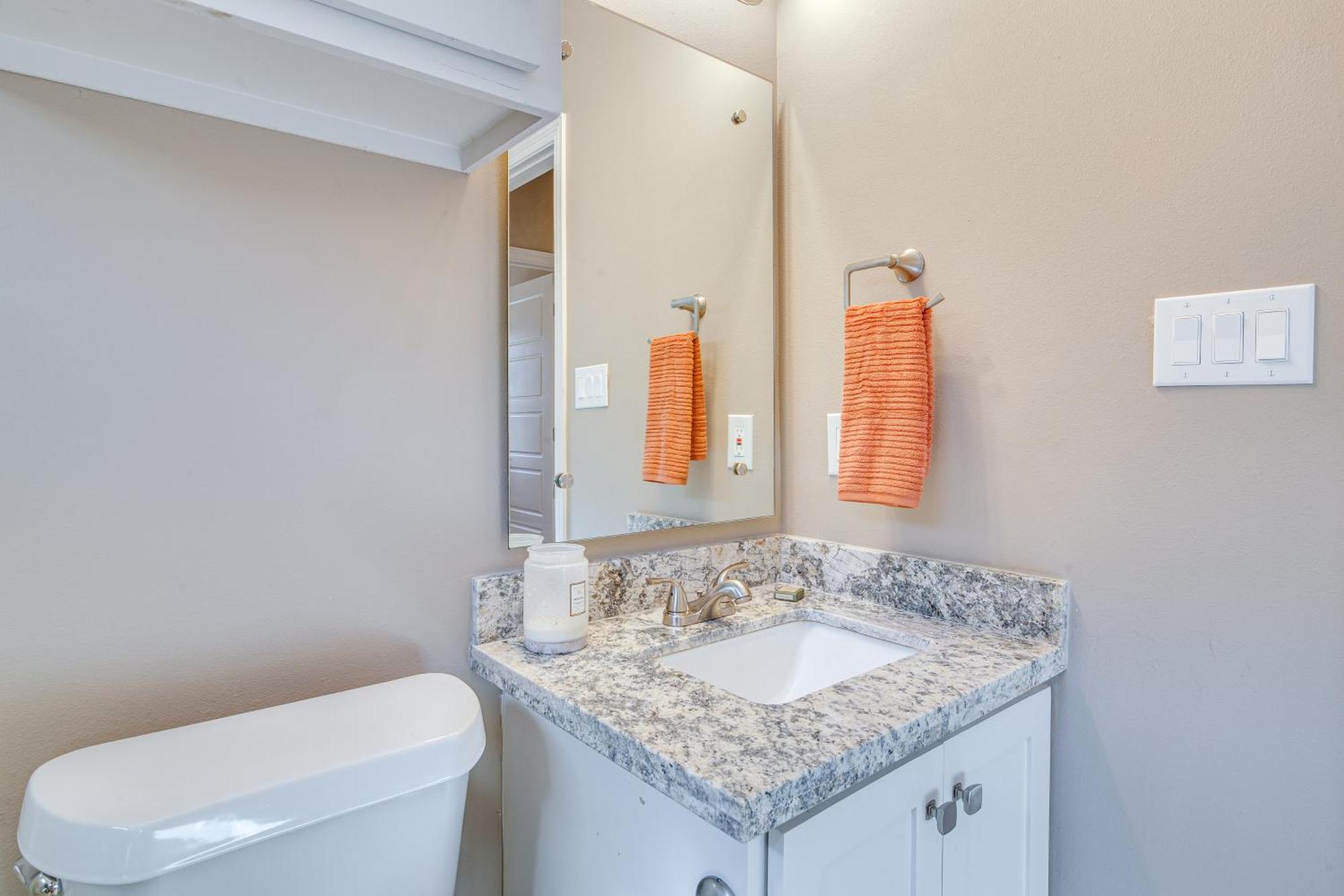 Pet-Friendly Brownsville Apartment With Yard! Exterior photo